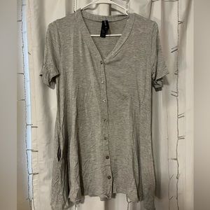 Grey blouse with pockets